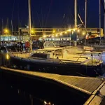 Voilier Dame Des Lys A Deux Pas De Nausicaa