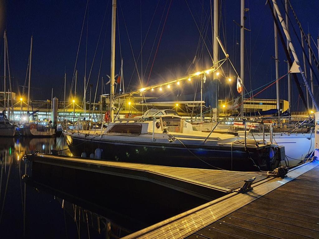 Bateau-hôtel Voilier Dame Des Lys A Deux Pas De Nausicaa *